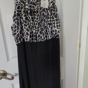 NWTPerfect for pool,beach, & outdoor parties. Black and white tank dress size 12